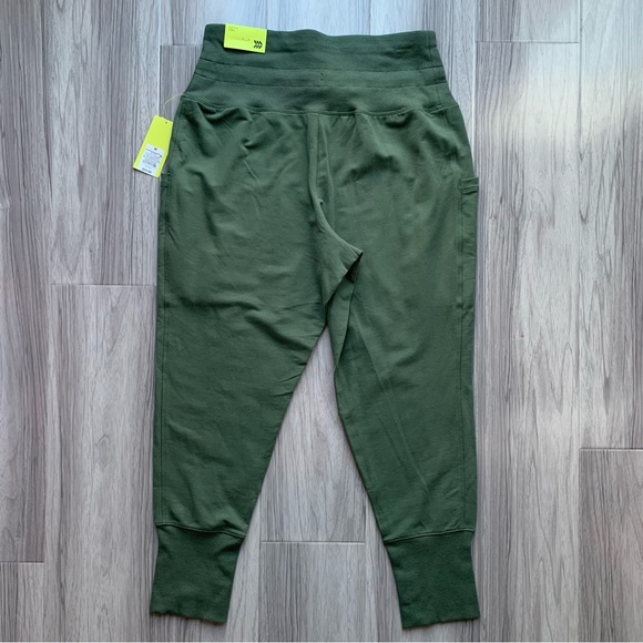 NWT All In Motion High-Rise Jogger Olive Green - Picture 6 of 9
